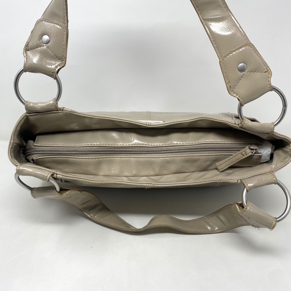 Kenneth Cole Reaction Beige Handbag Medium Sized Purse - Picture 5 of 11